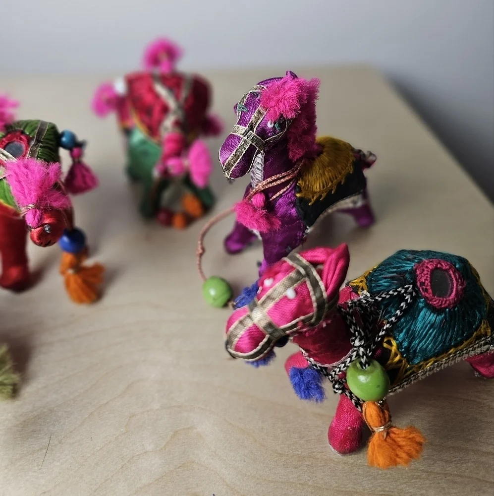 Folk Art 3 Elephants and 2 Horses Hindu Fabric